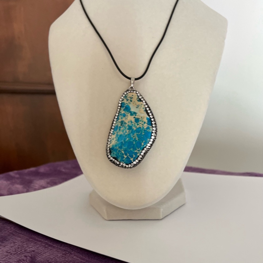 Striking Freeform Variscite Necklace Gift Box